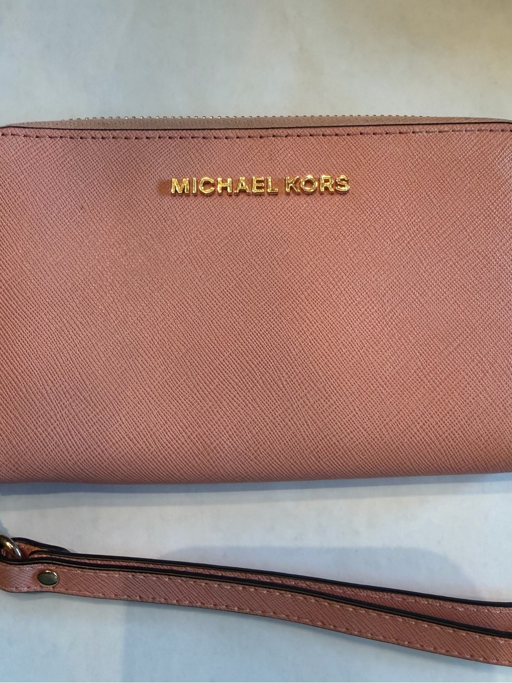 Michael Kors Pink travel zip tech phone case, Wristlet Wallet